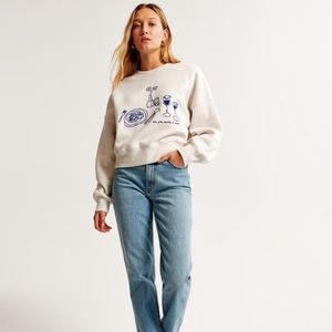 Abercrombie super comfy and soft beige sweatshirt